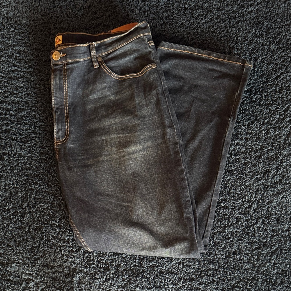 Like-New: Wrangler 20X Dark Wash Denim Jeans